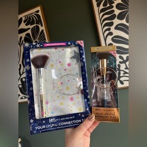 2 IT Cosmetics & Alex and Ani Celestial Cosmic Gift Set Makeup Brush & Bracelet